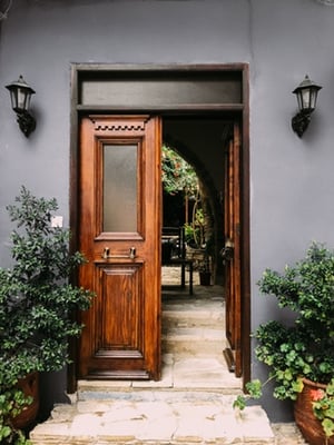 colors-daylight-door-360
